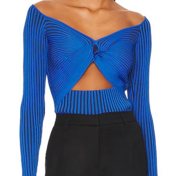 Amur Lenova Cutout Top - Picture 5 of 5